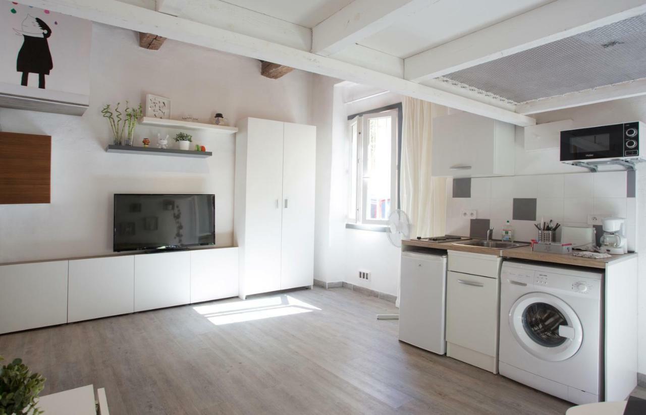 Gregbnb - Filet Suspendu ! - Parking Inclus - Climatise - Wifi -15Min Gare Toulon Bagian luar foto