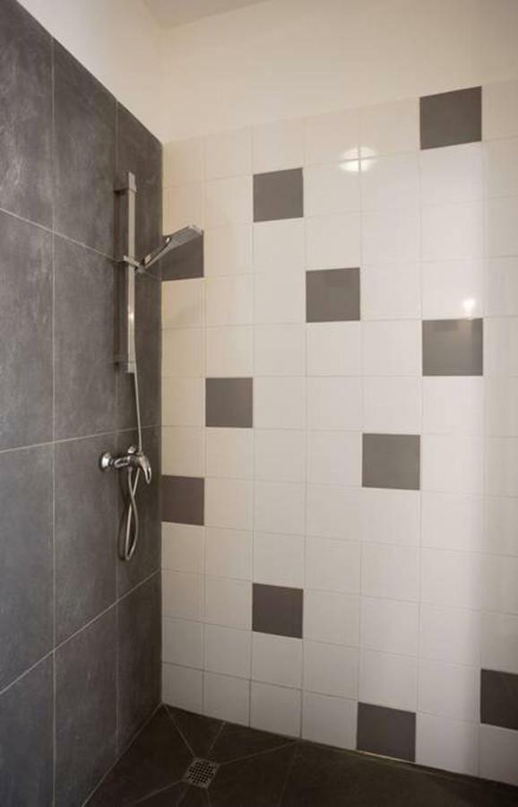 Gregbnb - Filet Suspendu ! - Parking Inclus - Climatise - Wifi -15Min Gare Toulon Bagian luar foto